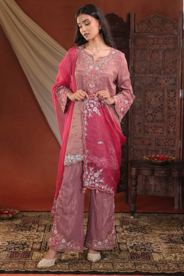 KURTA PANTS SET