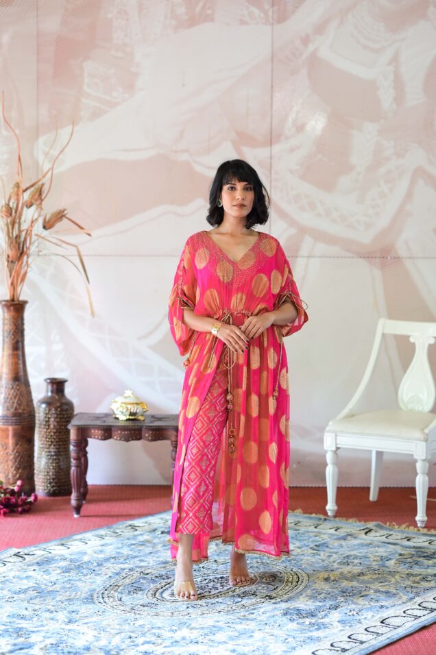 KAFTAAN KURTA WITH PANTS